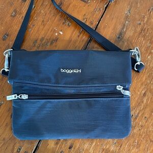 Baggallini Navy Flip Zip Crossbody